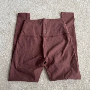 Beyond Yoga caught in the midi leggings